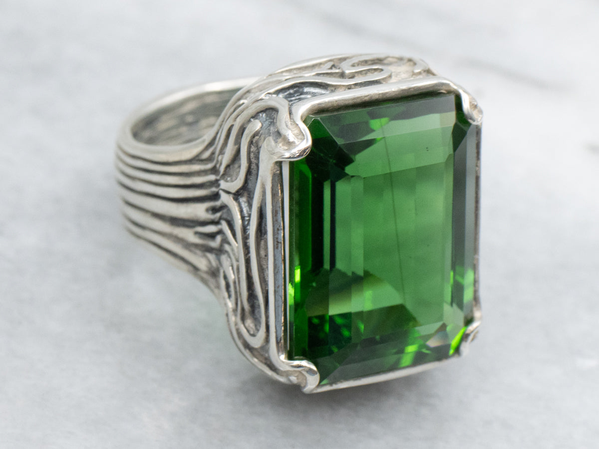 Sterling Silver Chrome Diopside Ring with Line Pattern Shank