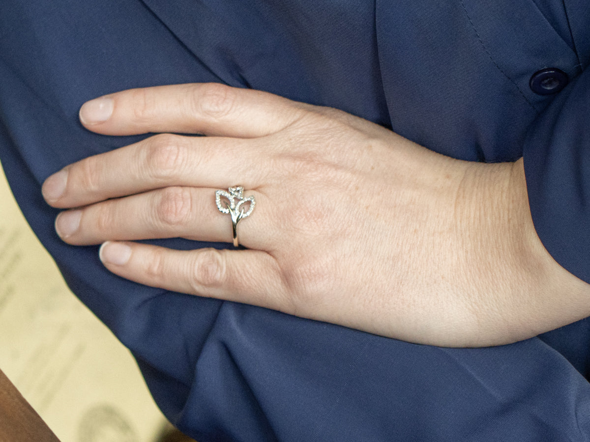Modern White Gold Diamond-Encrusted Leaf Wrap Ring