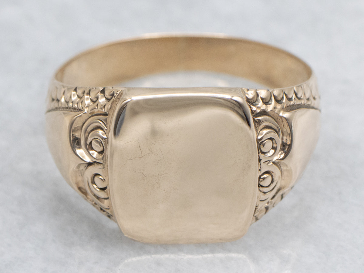 Antique Gold Etched Scrolling Signet Ring