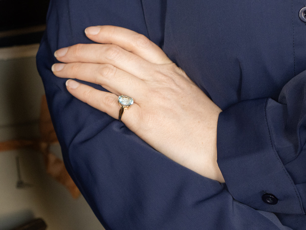 Sweet Gold Oval Cut Aquamarine Solitaire Ring