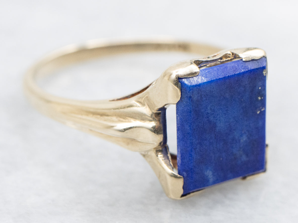Retro 1940s Lapis and Yellow Gold Ring