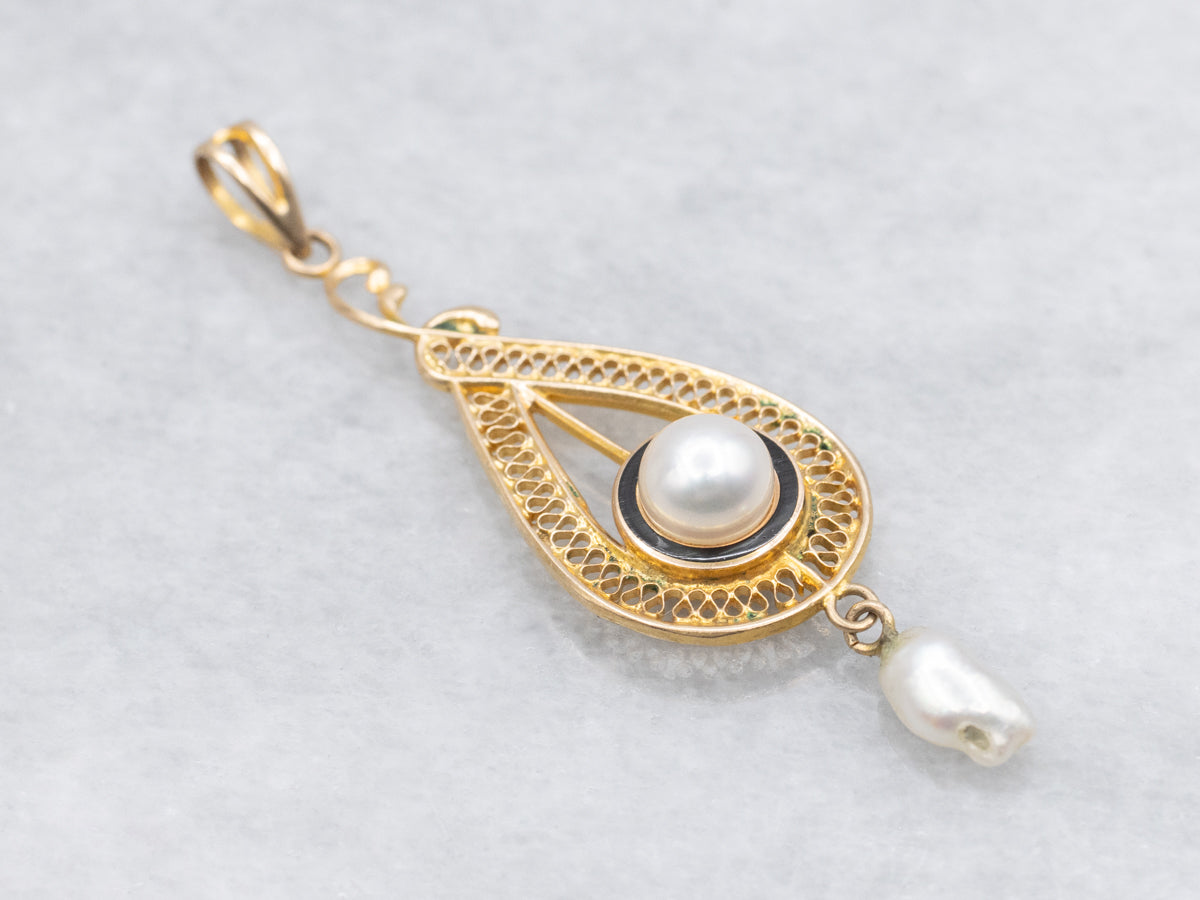 Colgante de solapa con perla de filigrana vintage y esmalte negro en oro amarillo de 10 quilates