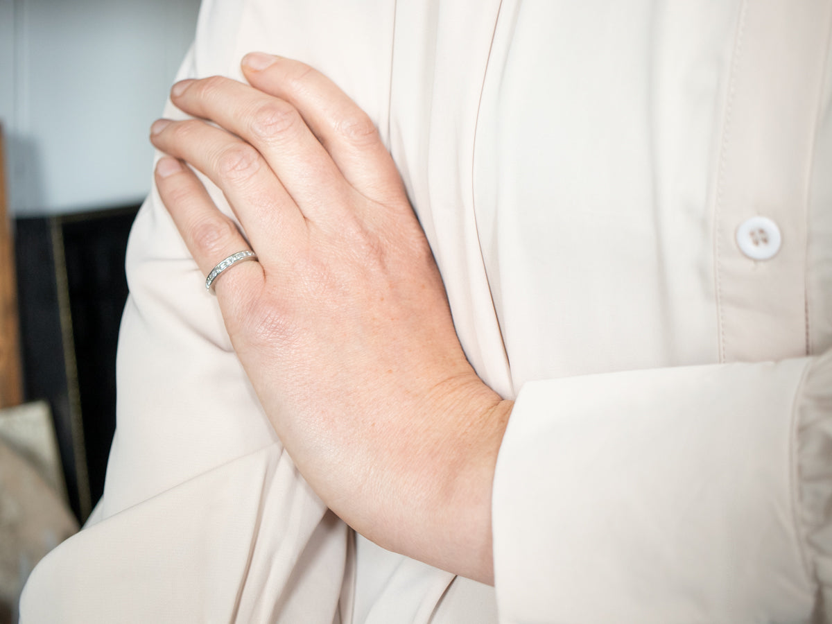 Banda vintage de platino y diamantes