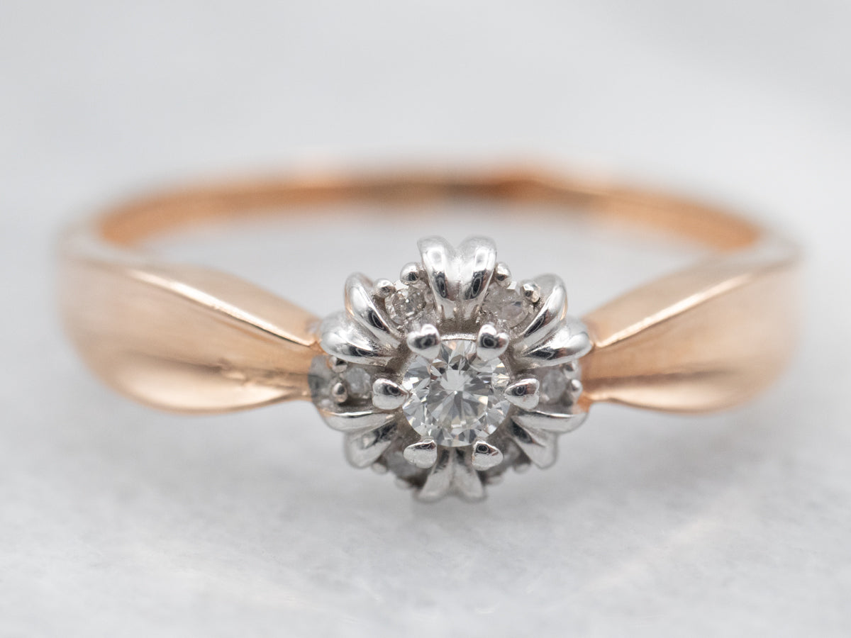 Anillo de compromiso con halo de diamantes de dos tonos