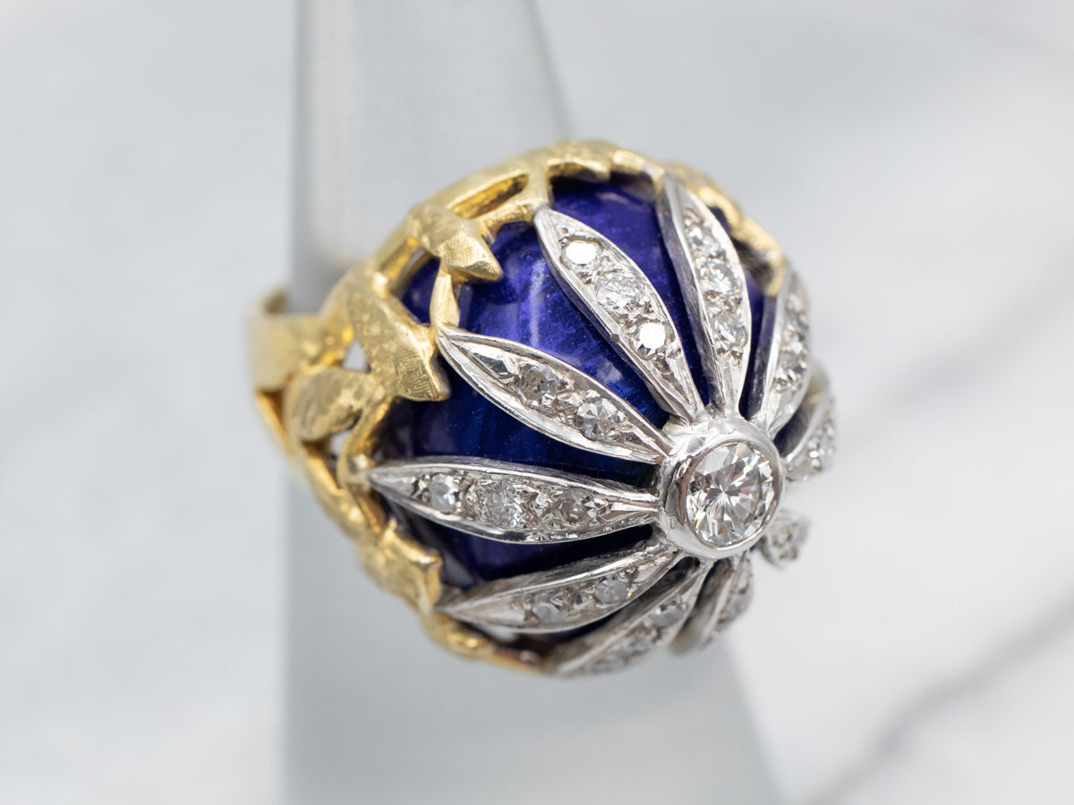Anillo de cóctel con cúpula de esmalte azul con incrustaciones de diamantes florales