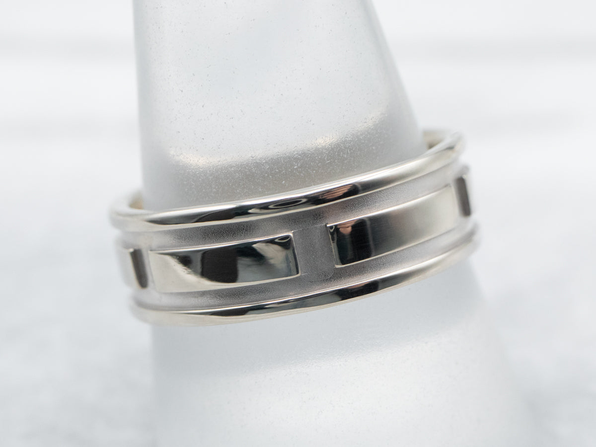 White Gold Elongated Bar Pattern Wedding Band