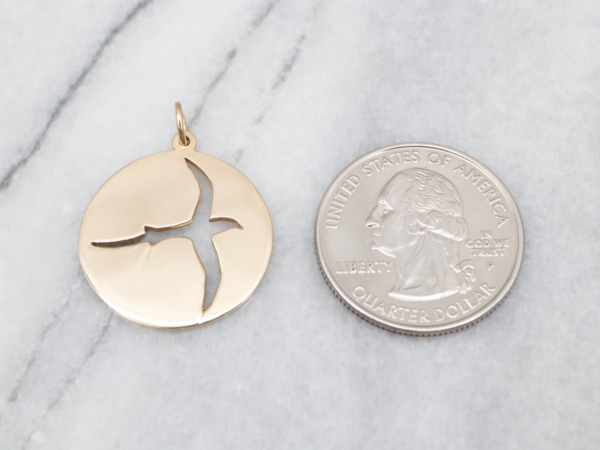 Colgante Disco Pájaro en Vuelo de Oro Amarillo