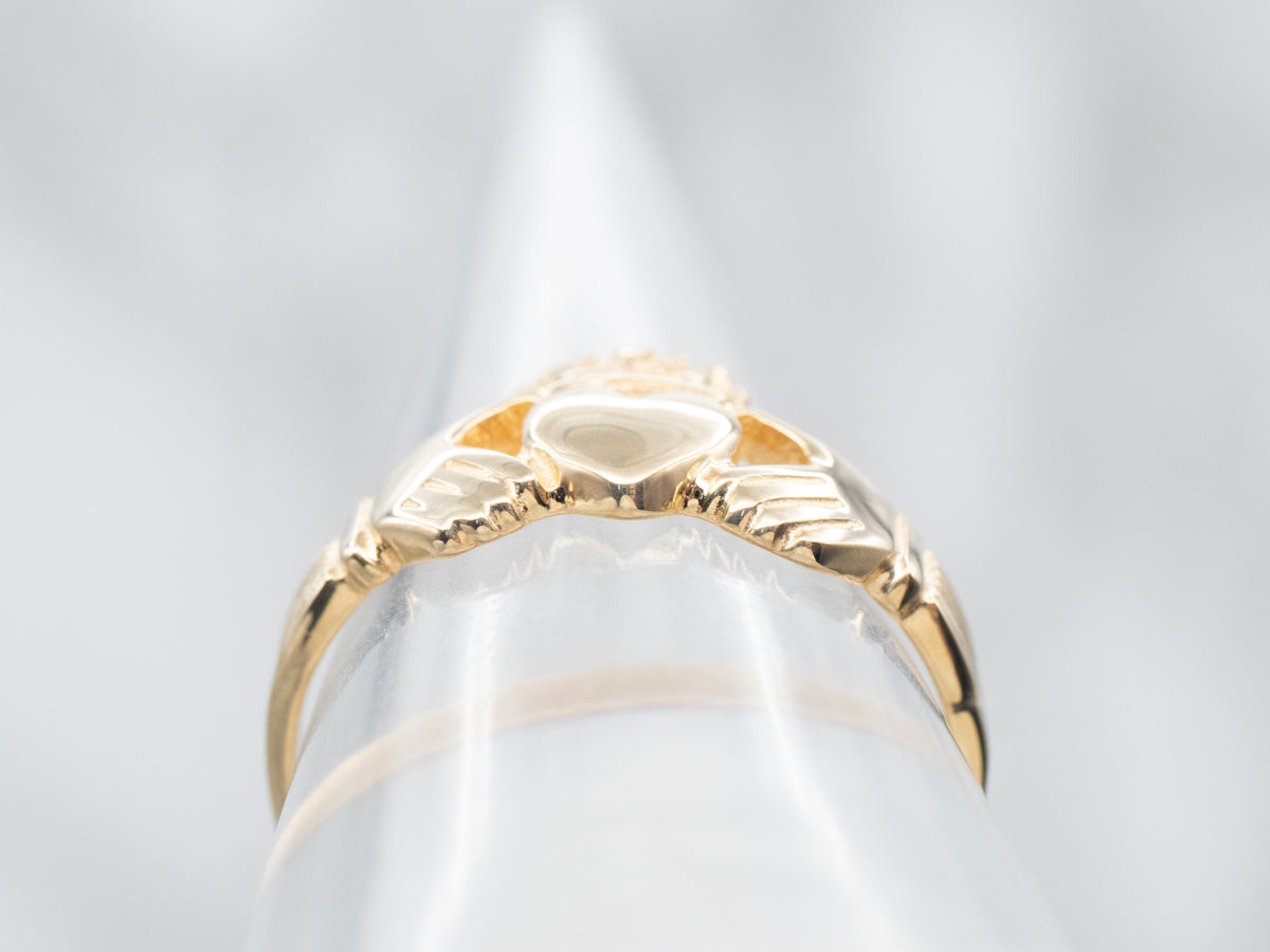 Vintage Gold Claddagh Ring