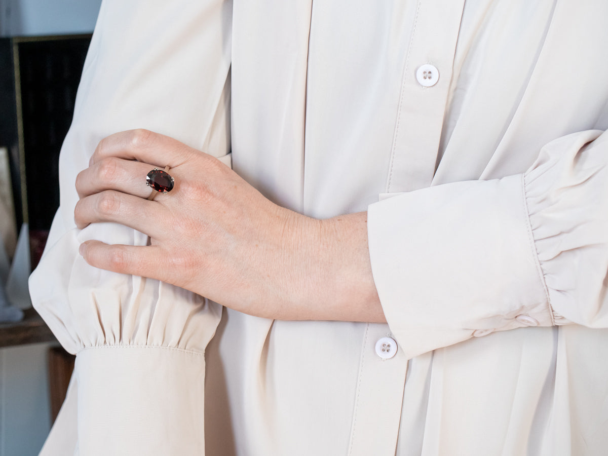 Modest Pyrope Garnet Solitaire Cocktail Ring