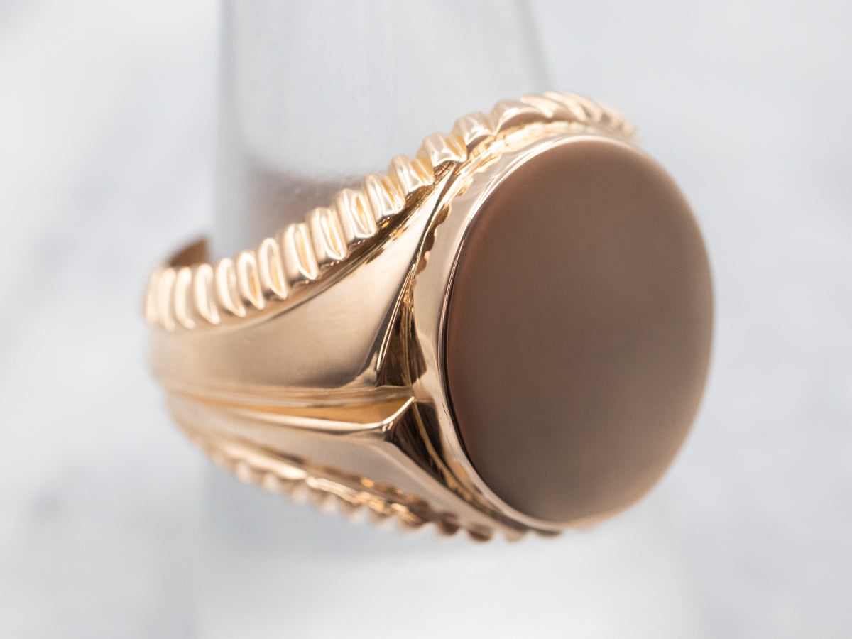 Unisex Ribbed Gold Signet Ring