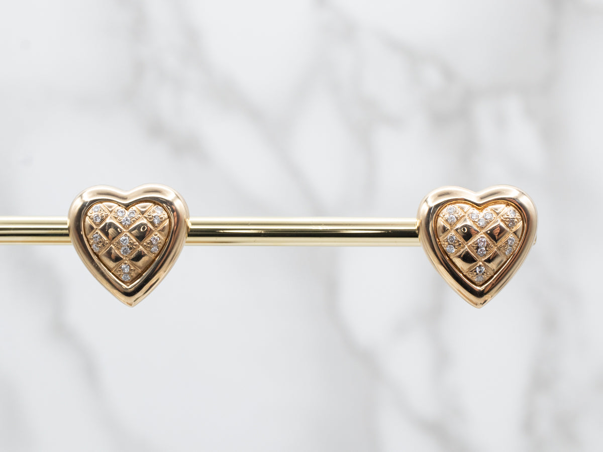 Aretes de corazón centelleantes en oro amarillo con diamantes