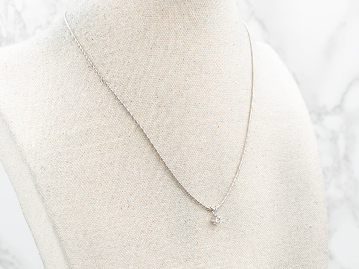 Colgante solitario de diamantes en oro blanco