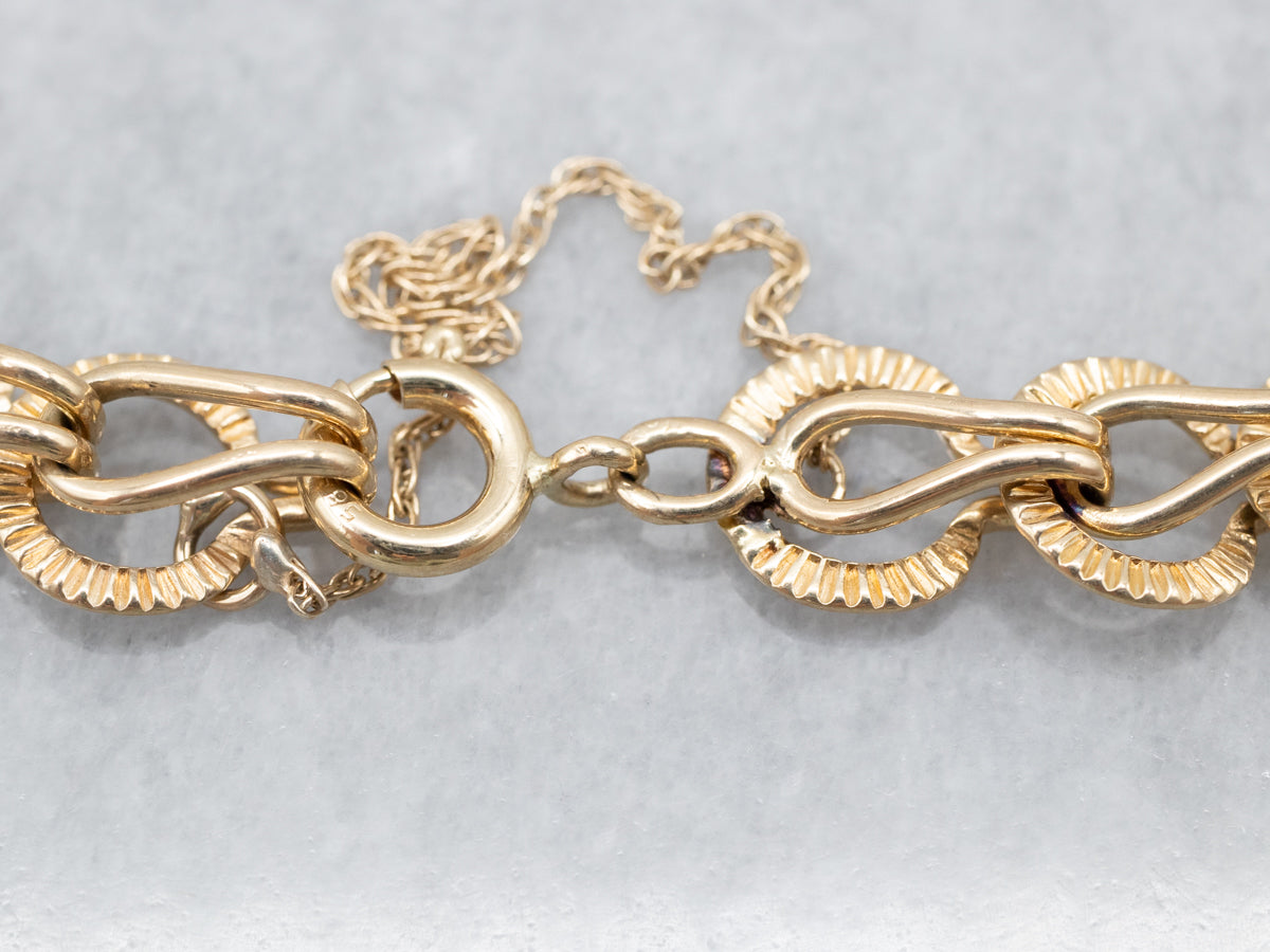 Pretty Yellow Gold Textured Hook Chain Bracelet