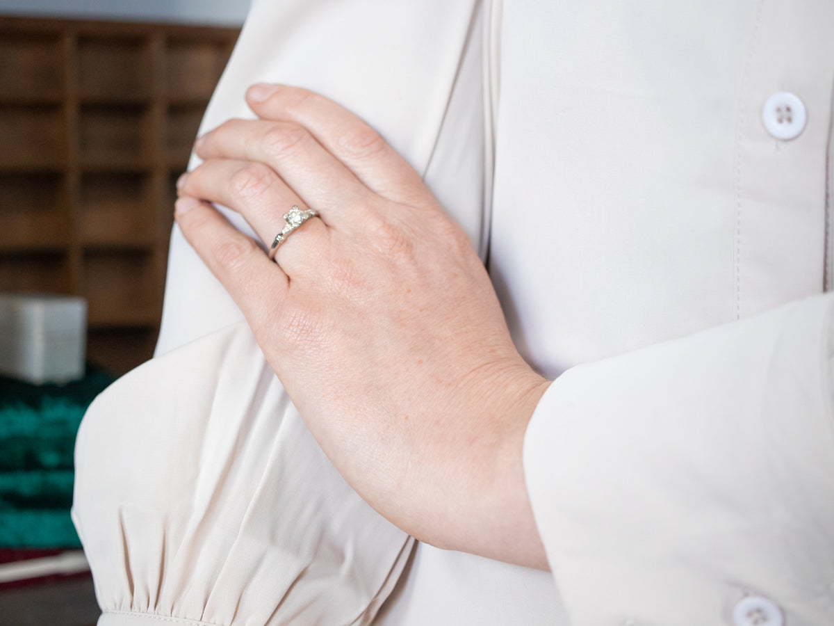 Chic White Gold Diamond Solitaire Engagement Ring