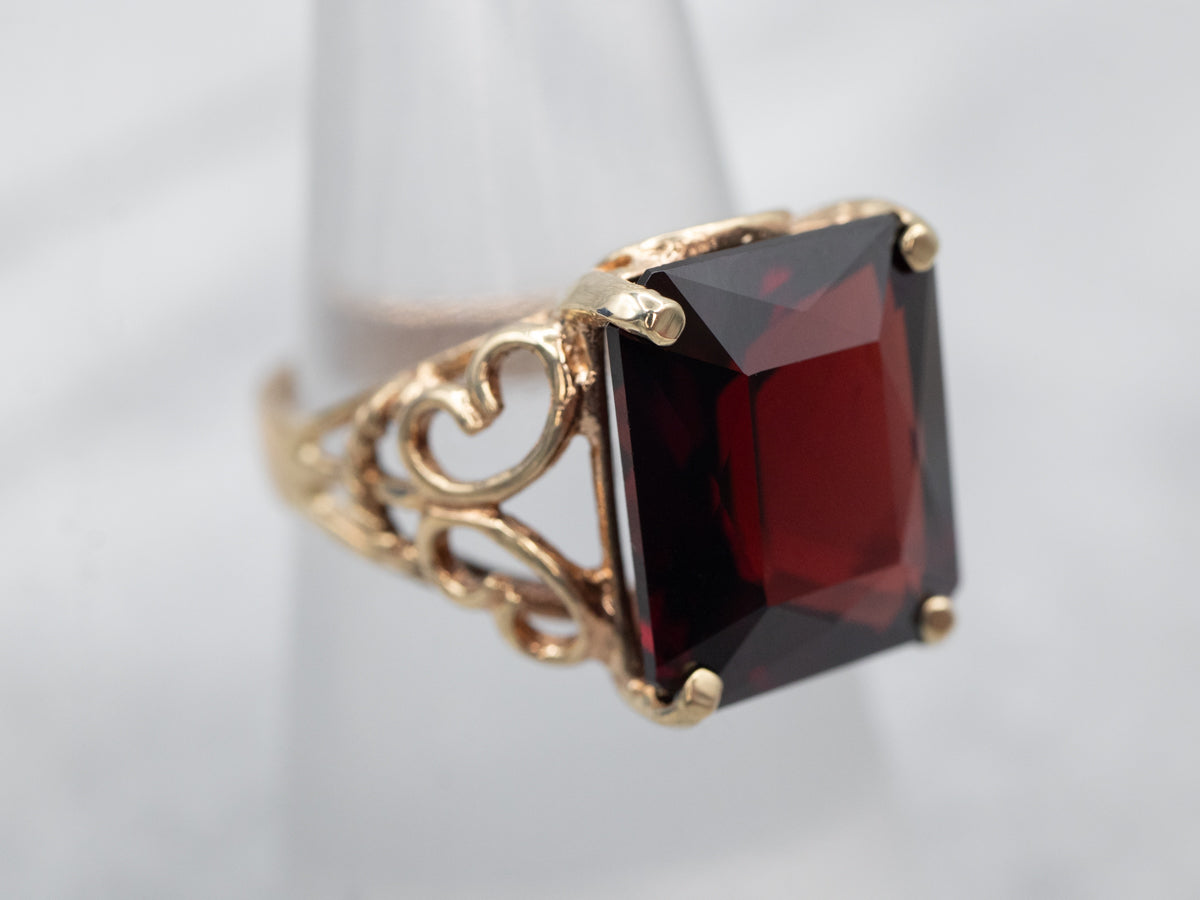 Vintage Gold Pyrope Garnet Cocktail Ring