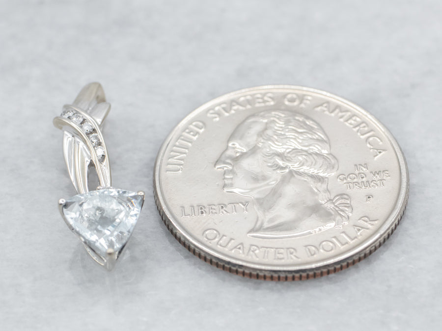 Sleek White Gold Aquamarine Pendant with Diamond Accents