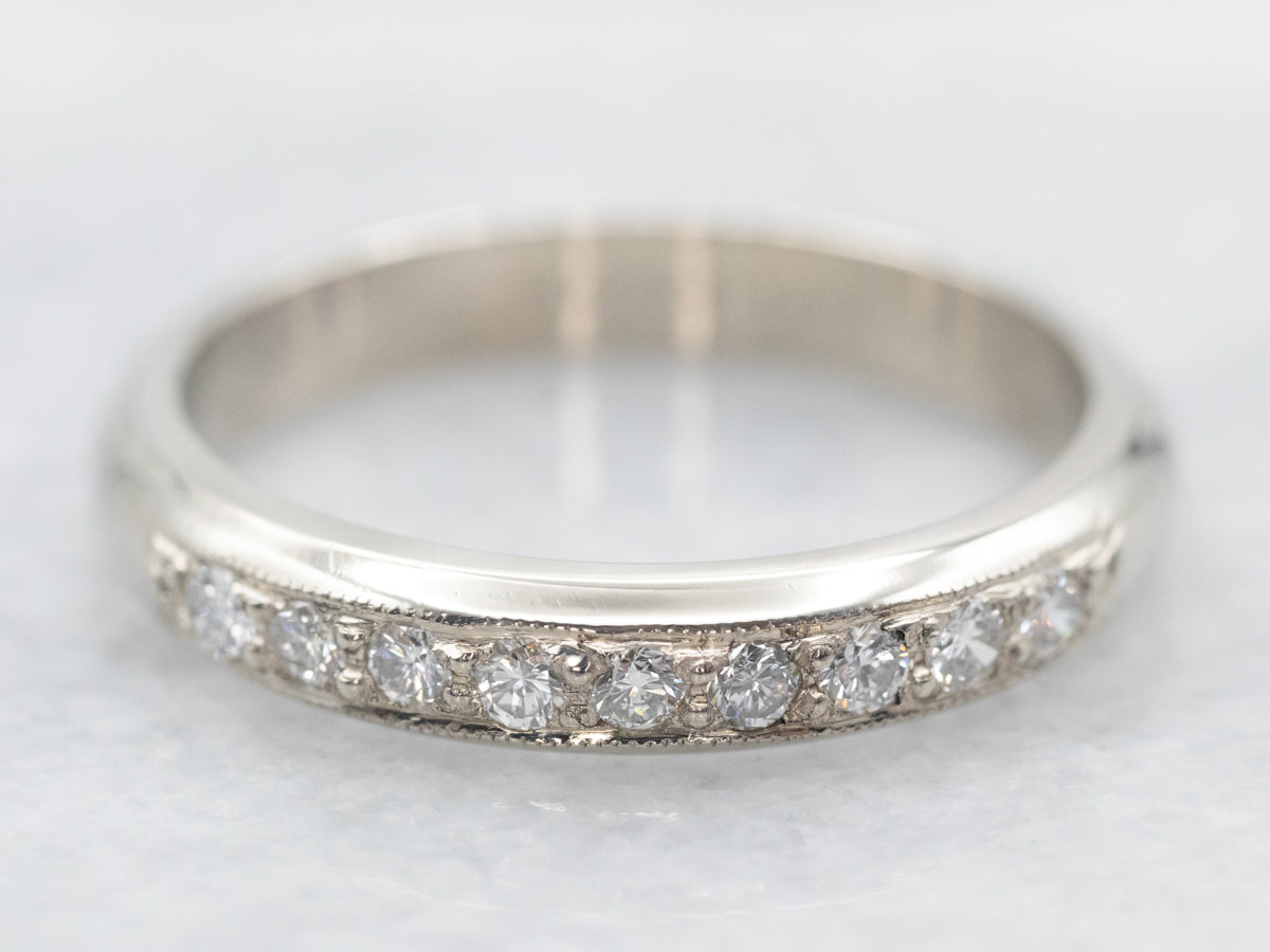 Banda de diamantes tallados de arte vintage