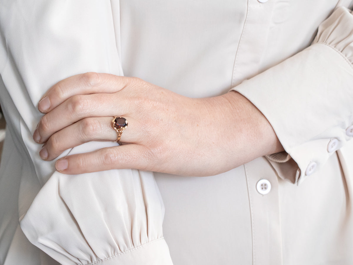 Yellow Gold Pyrope Garnet Solitaire Cocktail Ring