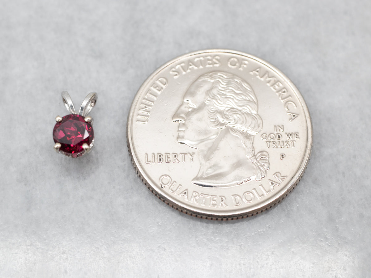Mesmerizing White Gold Garnet Solitaire Pendant