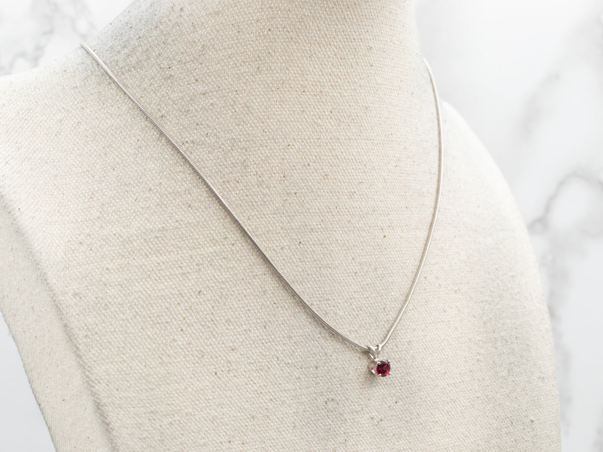 Mesmerizing White Gold Garnet Solitaire Pendant