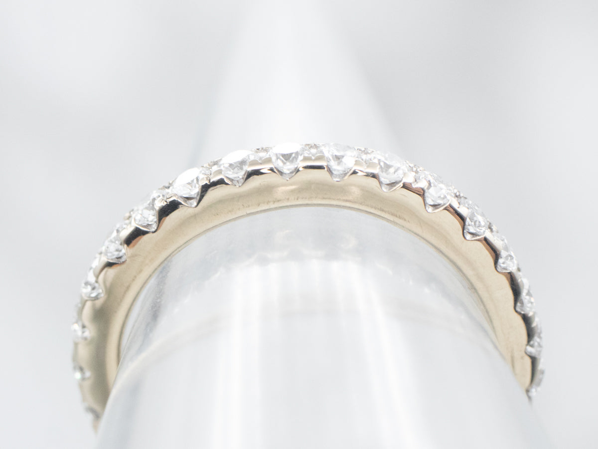 18-Karat White Gold Diamond Wedding Band