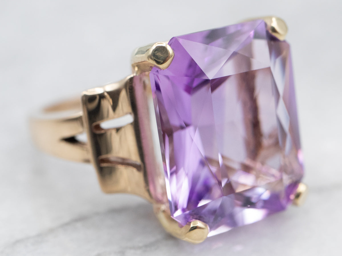 Yellow Gold Amethyst Retro Cocktail Ring