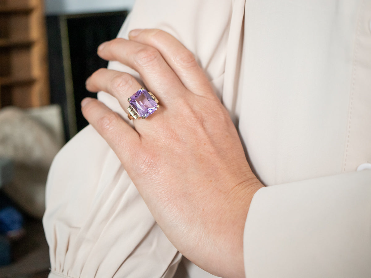 Yellow Gold Amethyst Retro Cocktail Ring