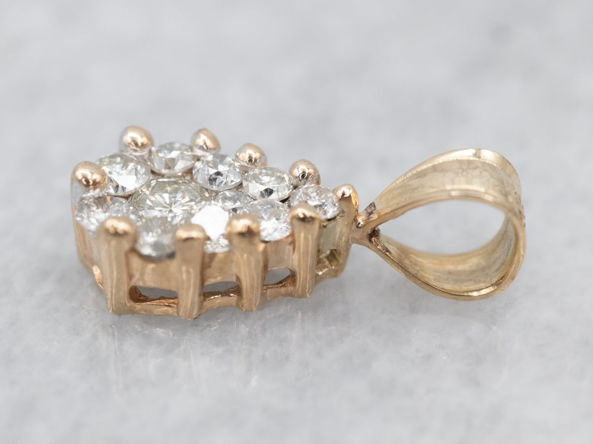 Colgante de racimo de diamantes brillantes