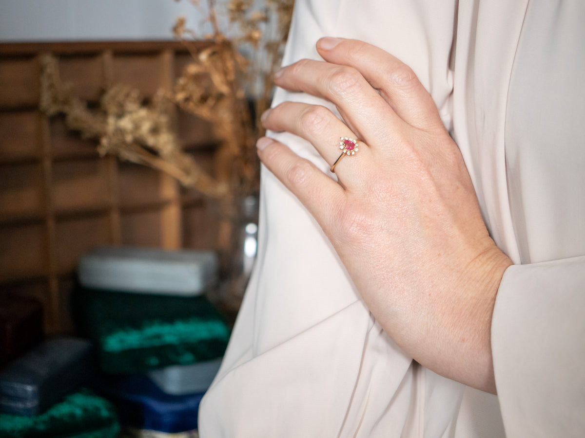 Luxurious Yellow Gold Pear Cut Pink Sapphire Ring with Diamond Halo