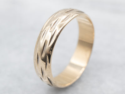 Simple Gold Patterned Unisex Band