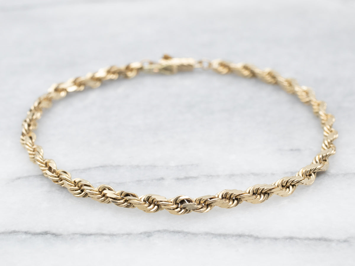 18K Gold Twist Chain Bracelet, Gift for Moms, Bracelet, Delicate Bracelet,  Minimalist Chain Bracelet, Perfect for Everyday,mothers Day Gift - Etsy