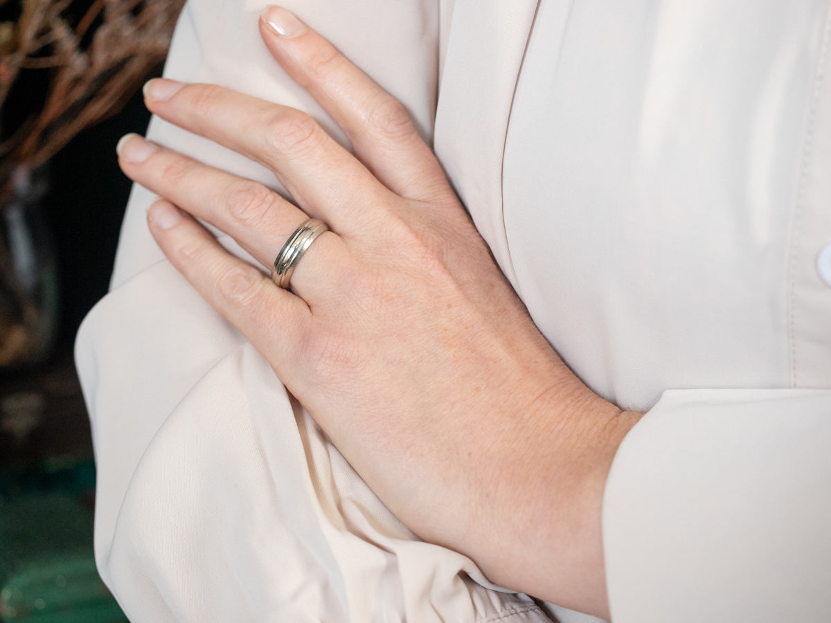 Crosshatched Pattern Edge Band