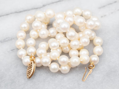 Classic Pearl Beaded Necklace