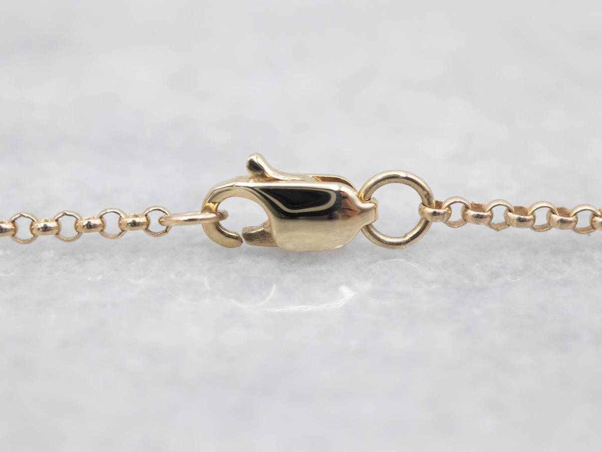 Collar de Jade en Oro Amarillo con Cierre de Mosquetón