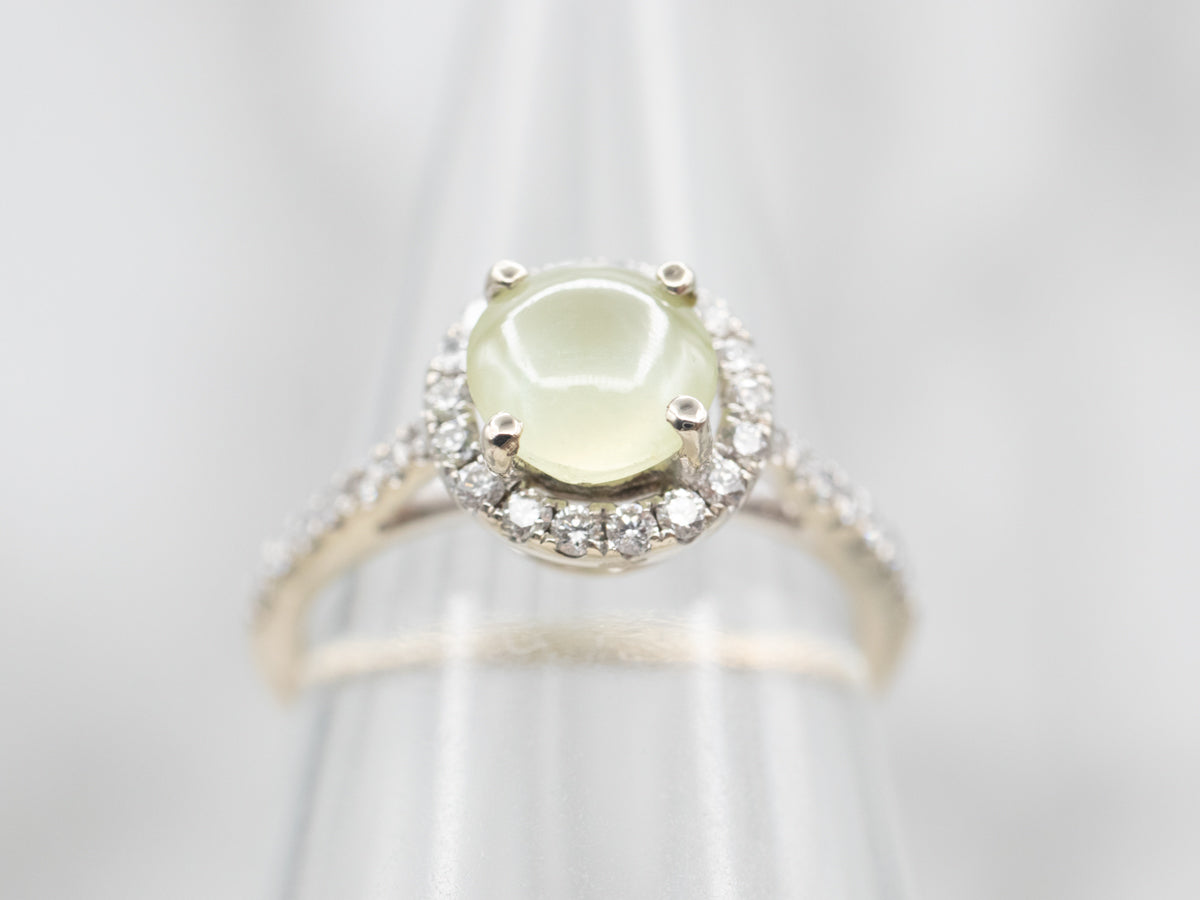 Modern Cat's Eye Chrysoberyl and Diamond Halo Ring