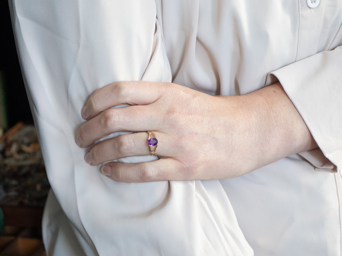 Vintage Gold Amethyst Solitaire Ring