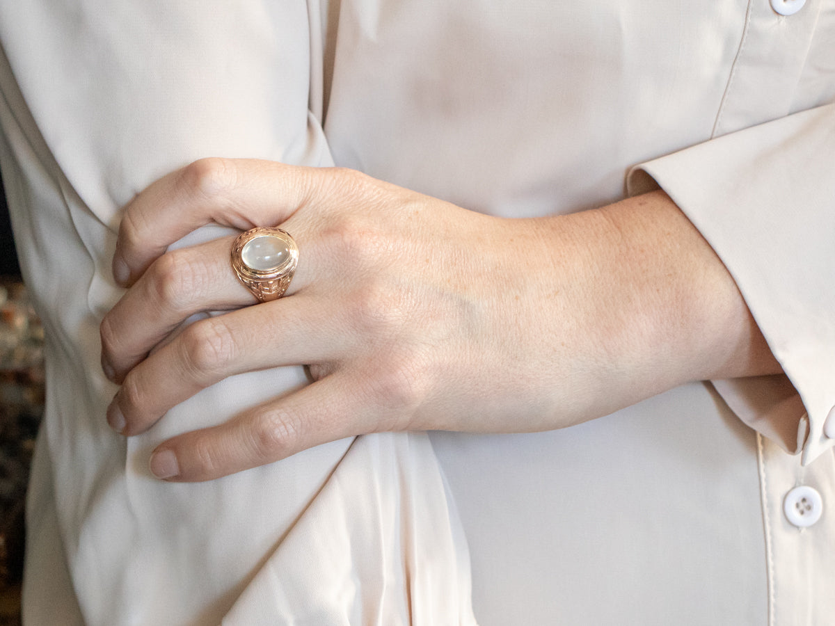 Yellow Gold Moonstone Solitaire Ring with Decorated Shoulders
