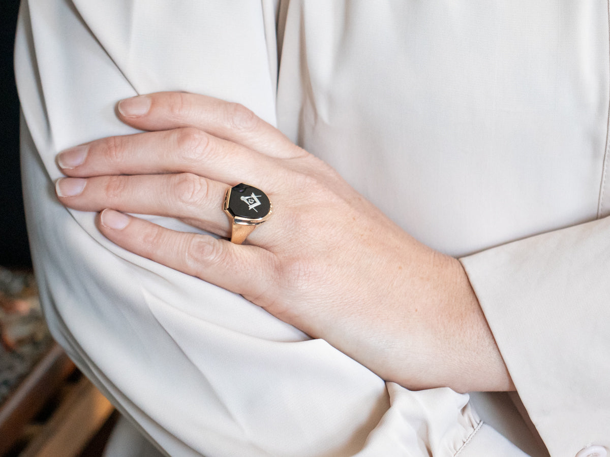 Vintage Gold Black Onyx Masonic Ring
