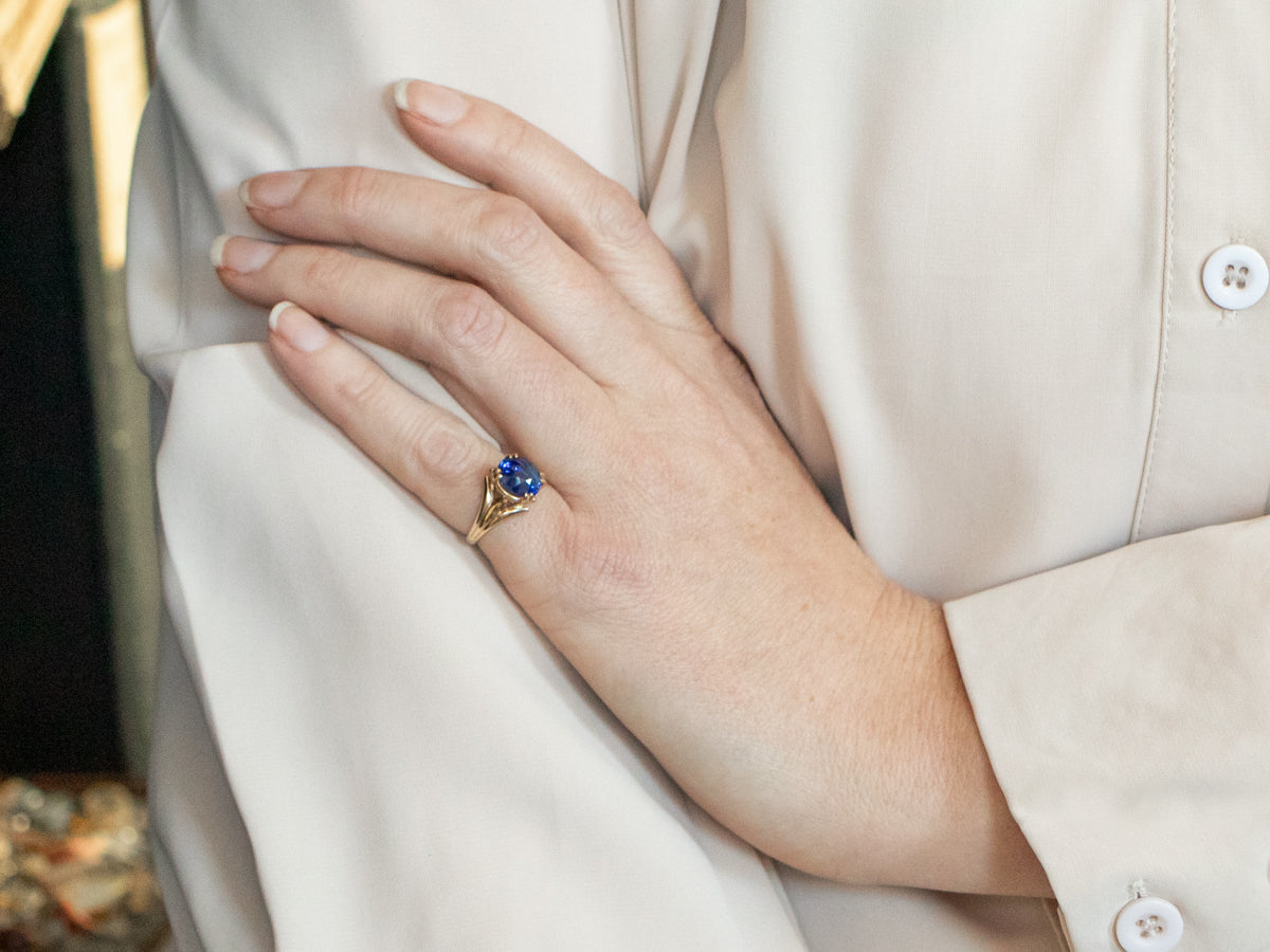 Vintage Sapphire Solitaire Engagement Ring