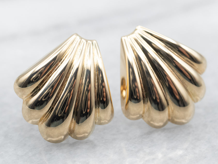 Vintage Gold Shell Shaped Stud Earrings