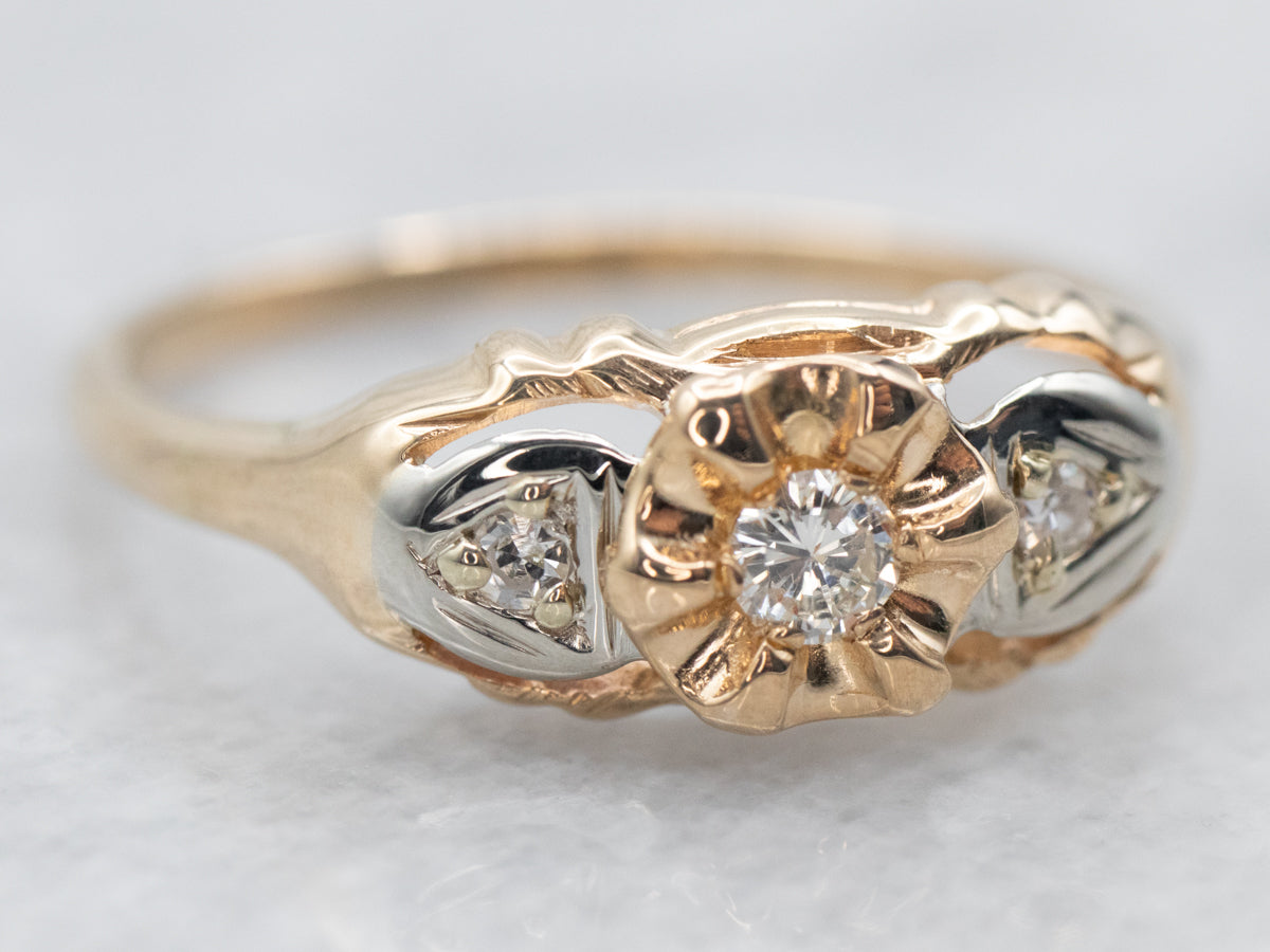 Anillo de compromiso con diamantes de estilo retro