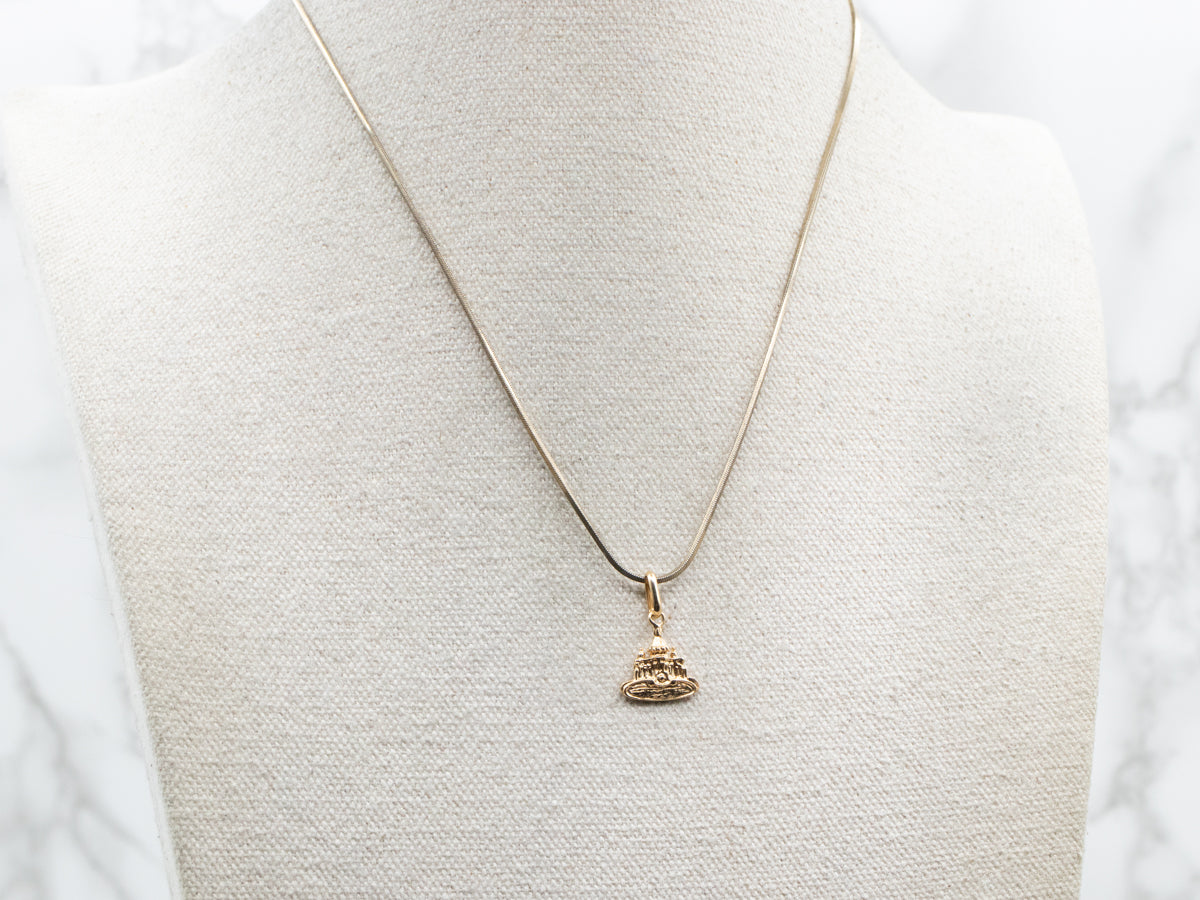 Vintage 18K Gold St. Peter's Dome Charm
