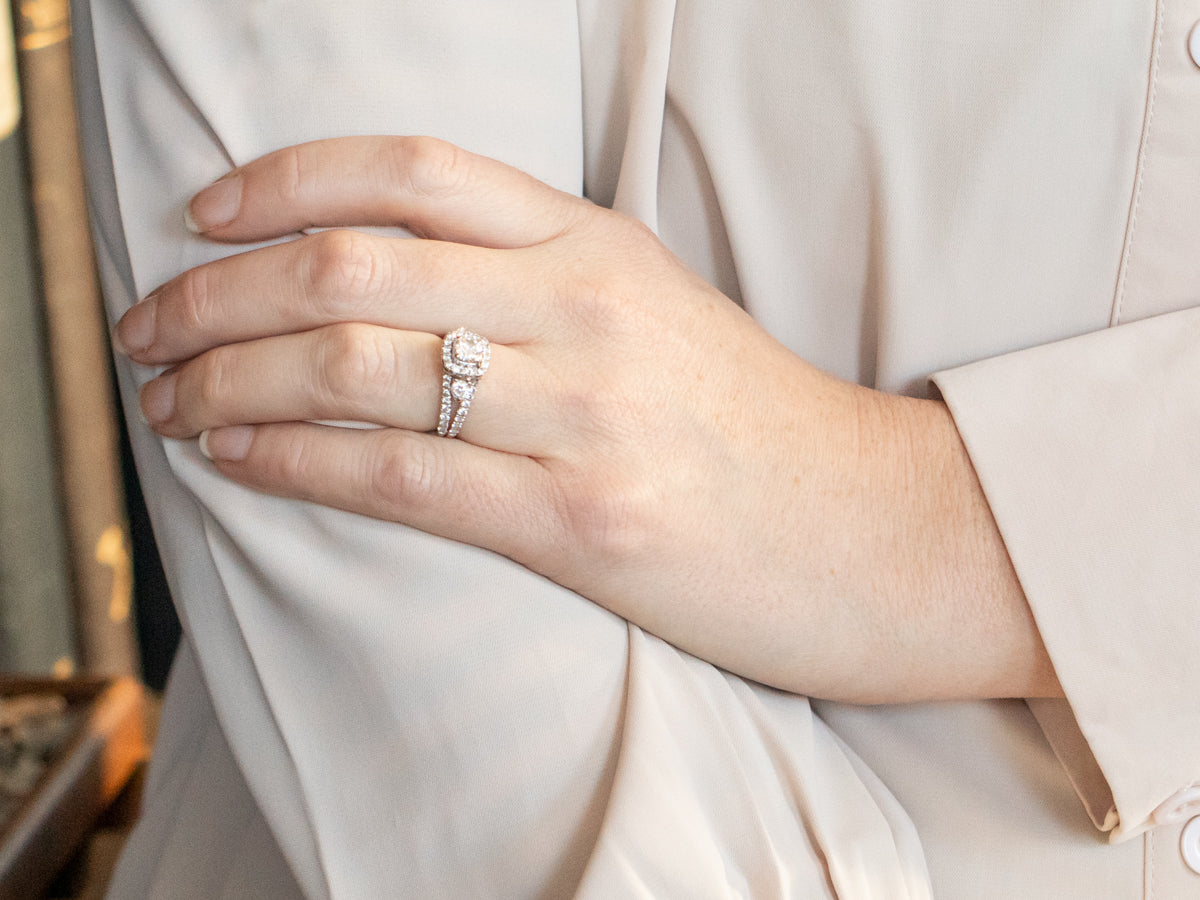 Modern White Gold Diamond Engagement Ring with Diamond Halo