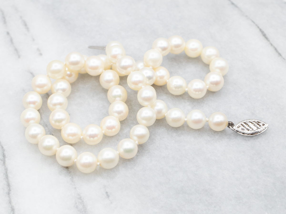 White Gold Saltwater Pearl Necklace