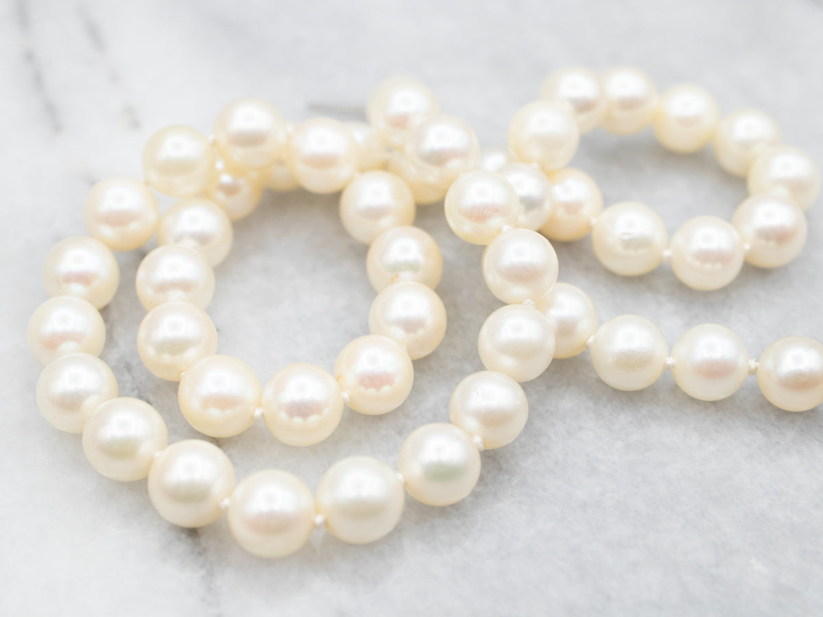 White Gold Saltwater Pearl Necklace