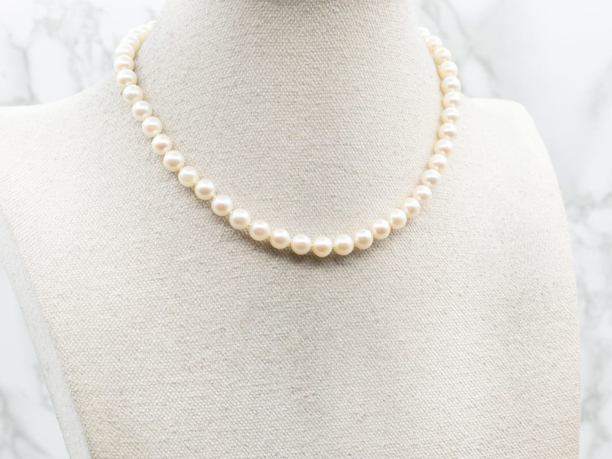 White Gold Saltwater Pearl Necklace