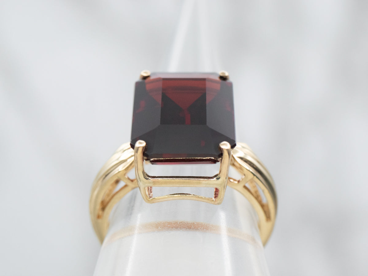 Anillo Solitario Granate Talla Esmeralda