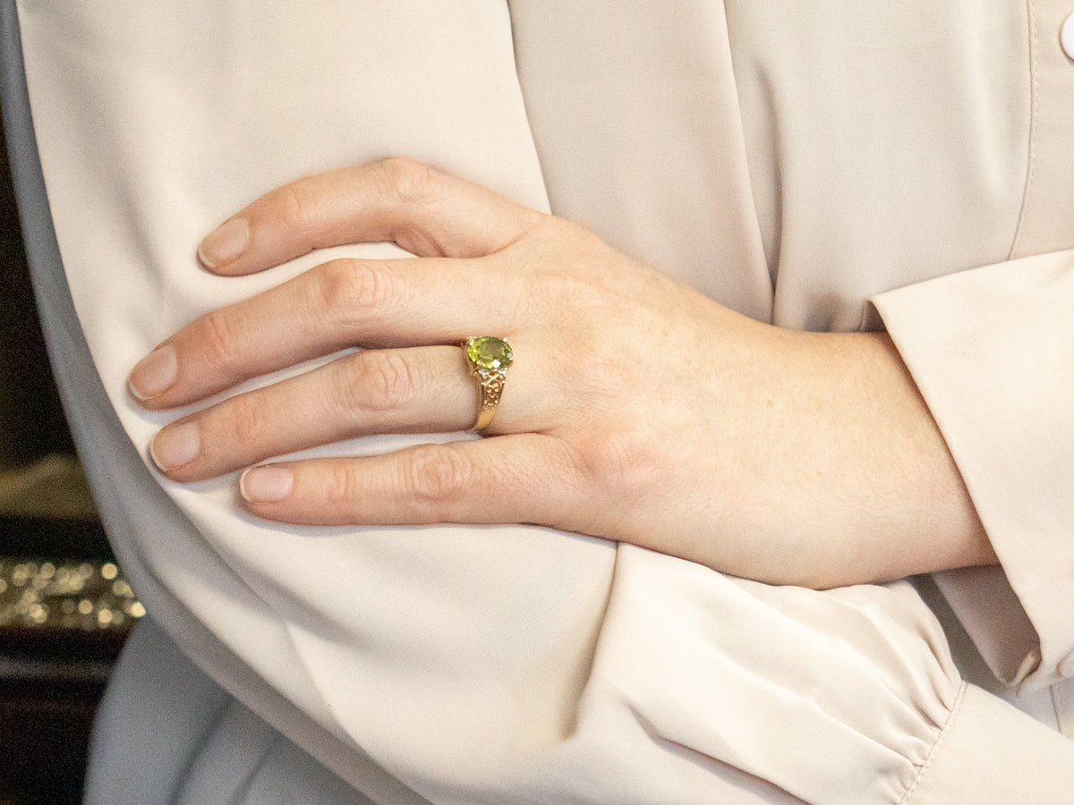Gold Filigree Peridot Solitaire Ring