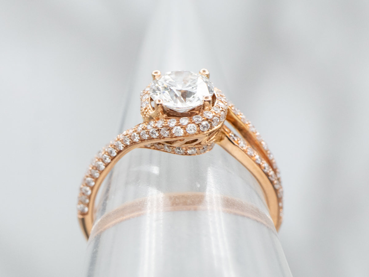 Anillo de compromiso moderno de diamantes con certificación GIA en oro rosa