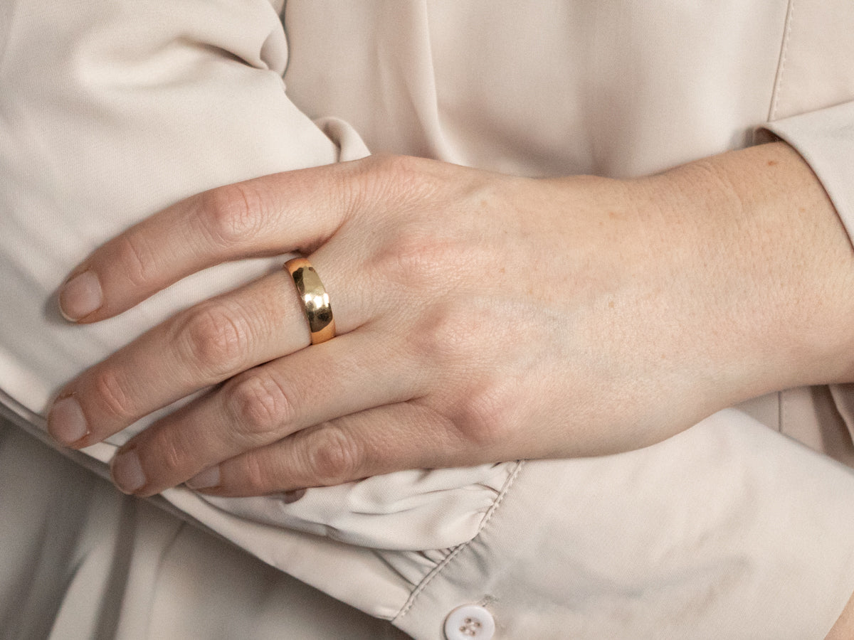 Yellow Gold Plain Tapered Band